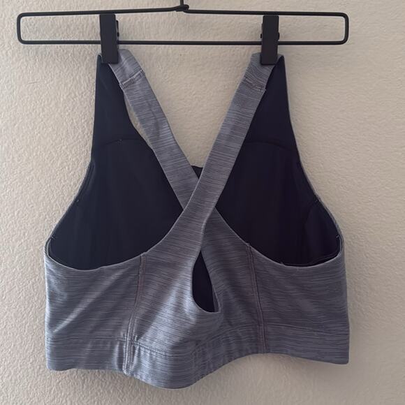 Outdoor Voices Key Sports Bra in Gray Size Medium - Picture 3 of 6
